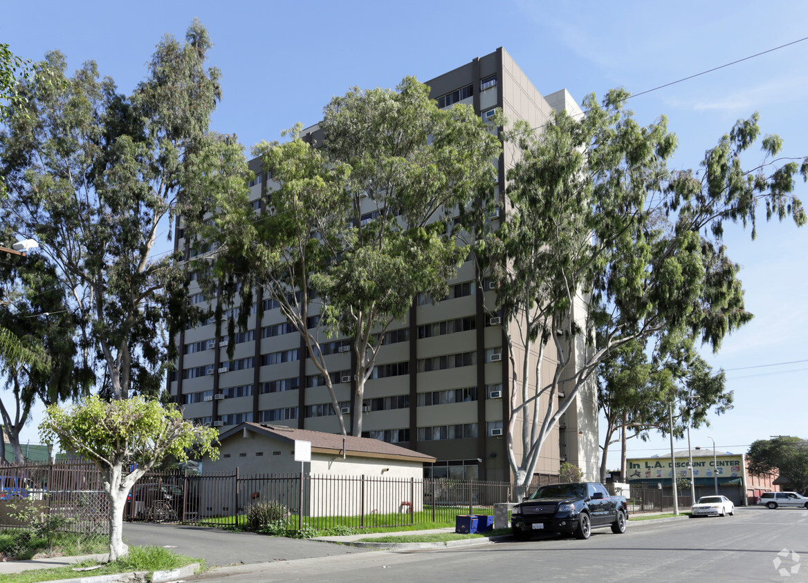 juanita-tate-legacy-towers-62-los-angeles-ca-building-photo